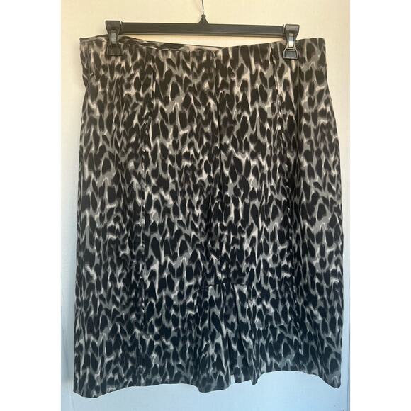 Worthington Leopard Print Black and Gray Stretch Zippered Skirt Size 18 - Picture 3 of 12